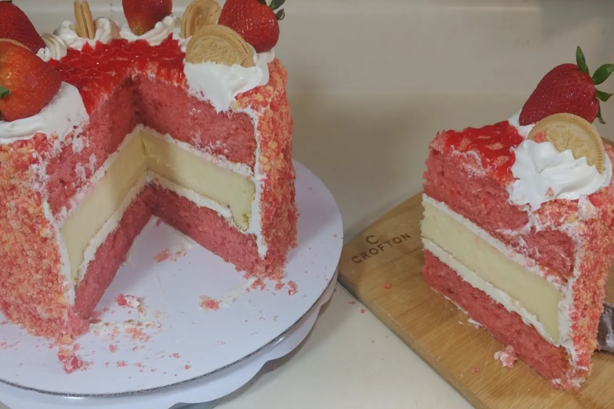 strawberry crunch cheesec